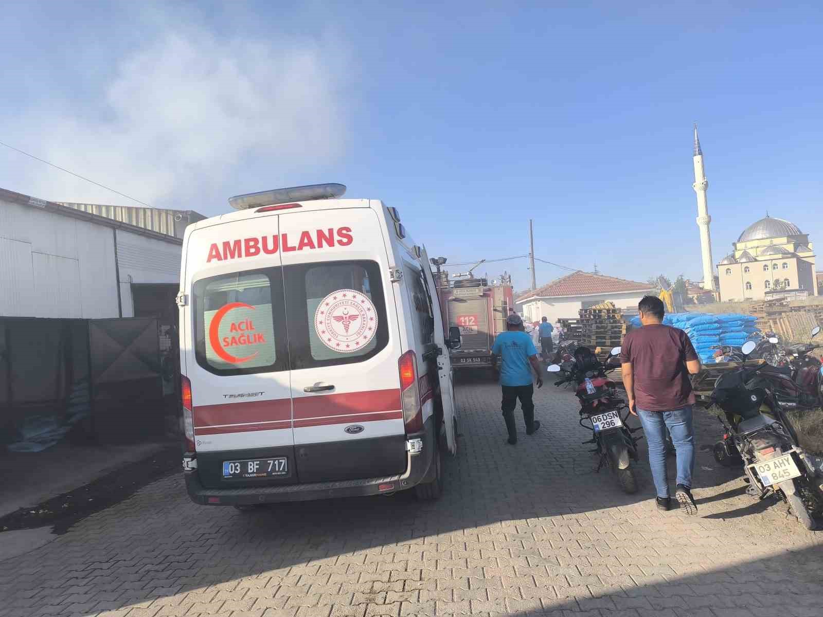 İŞ YERİNDE TÜP PATLAMASI SONRASI YANGIN ÇIKTI