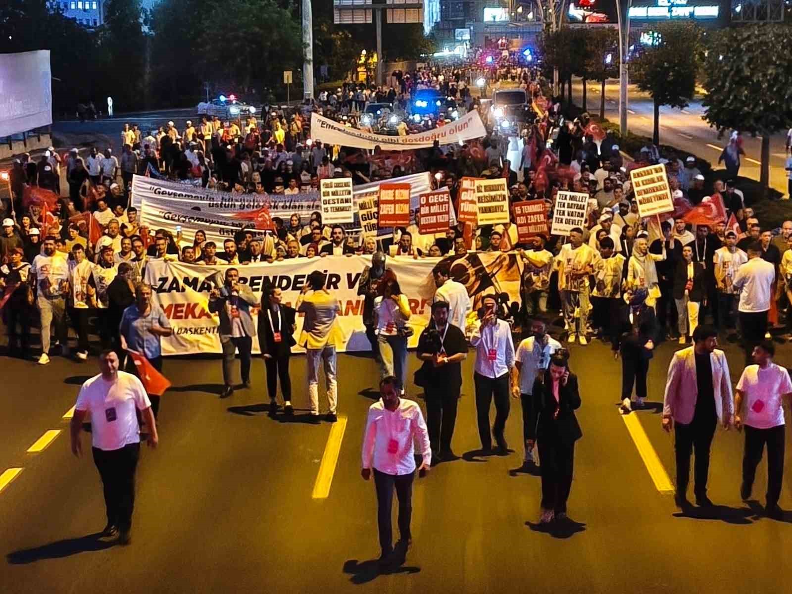15 TEMMUZ’UN 10. YIL DÖNÜMÜNDE CUMHURBAŞKANLIĞI KÜLLİYESİ’NE YÜRÜYÜŞ