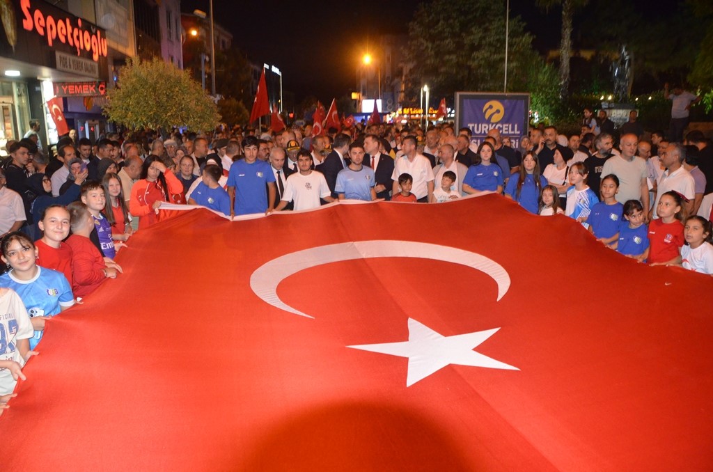 ÇAYCUMA’DA 15 TEMMUZ DEMOKRASİ VE MİLLÎ BİRLİK GÜNÜ PROGRAMI DÜZENLENDİ