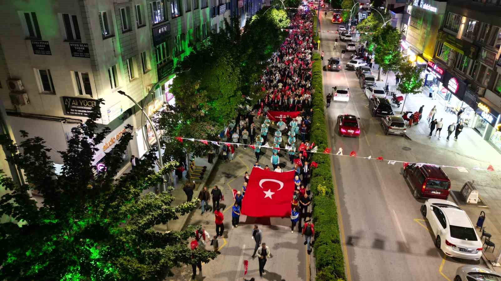 ÇORUM, 15 TEMMUZ’UN YILDÖNÜMÜNDE TEK YÜREK OLDU