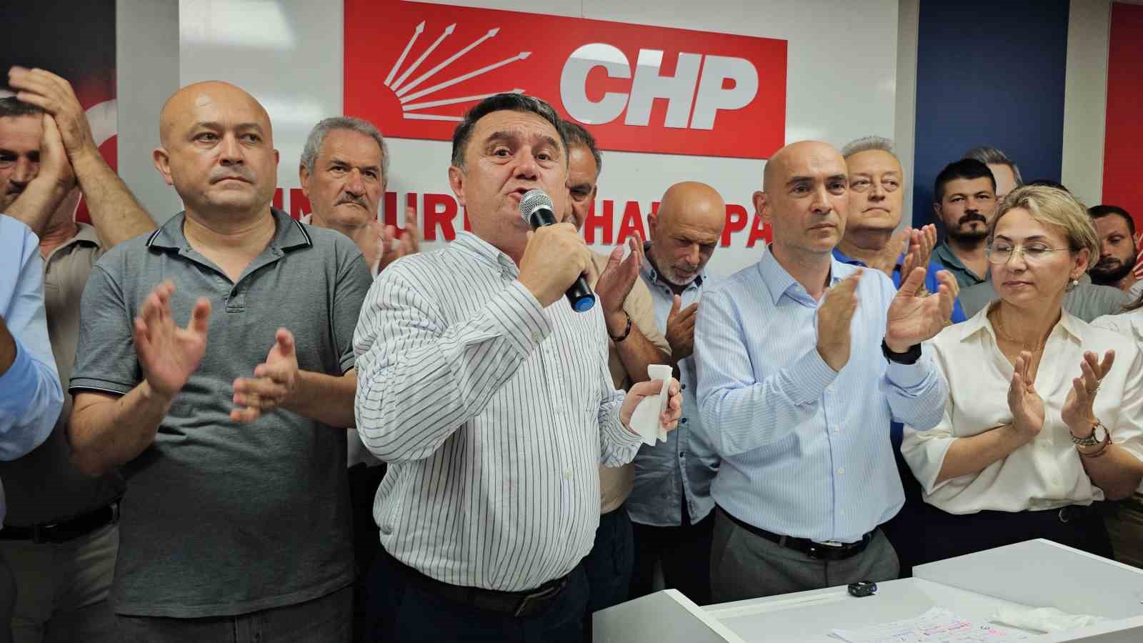 GÖREVDEN ALINAN CHP İL YÖNETİMİNDEN TEPKİ: "KARARI TANIMIYORUZ"