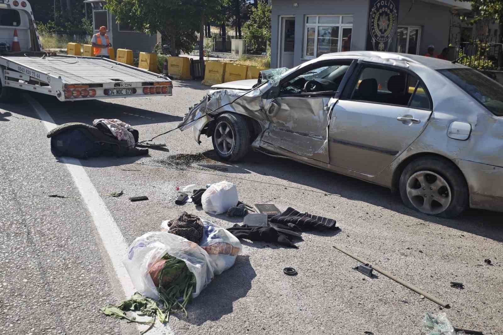 AMASYA’DA OTOMOBİL TAKLA ATTI: 7 YAŞINDAKİ ÇOCUK HAYATINI KAYBETTİ