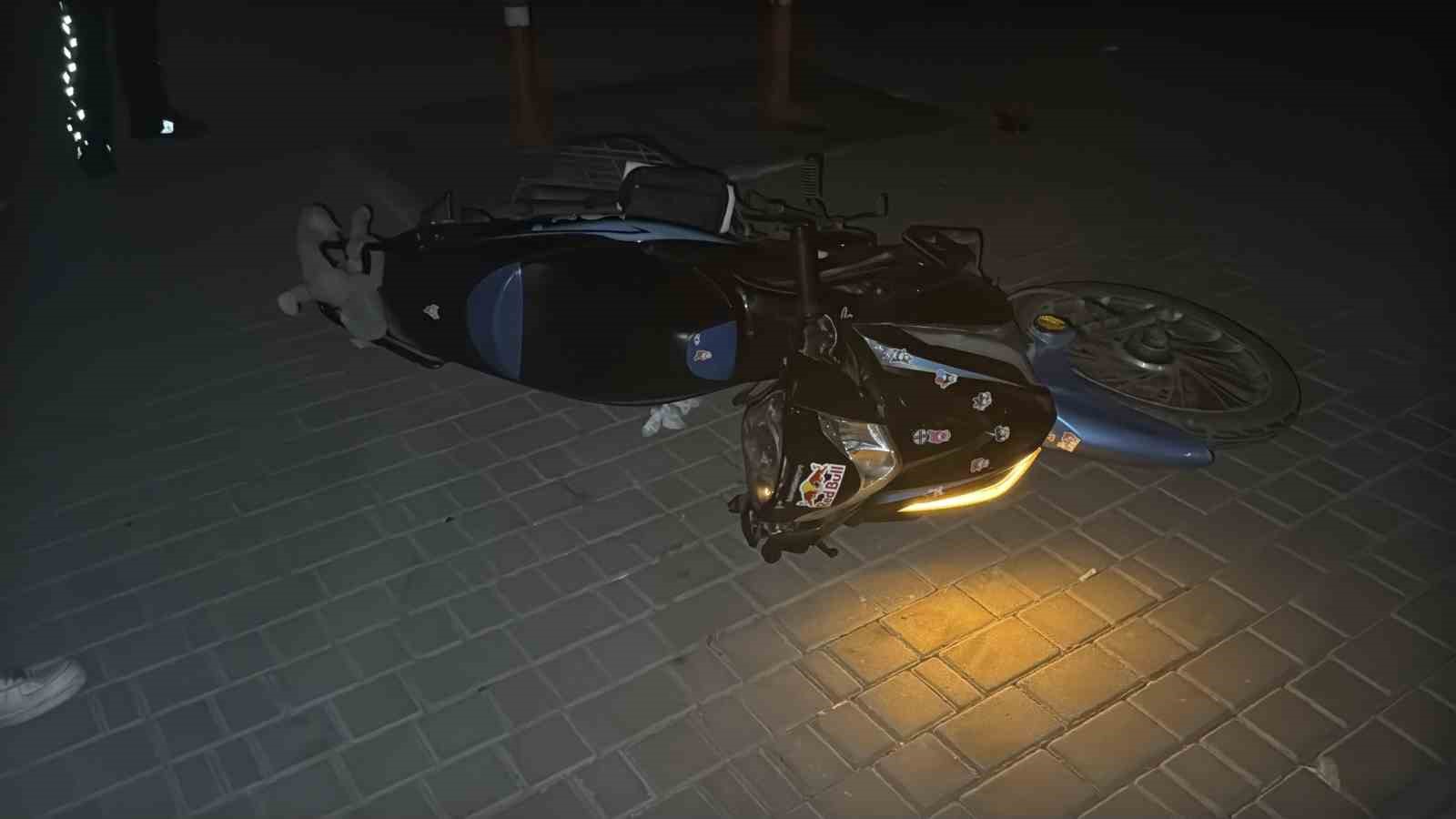 ESKİŞEHİR’DE POLİSTEN KAÇAN MOTOSİKLETLİ KAZA YAPTI