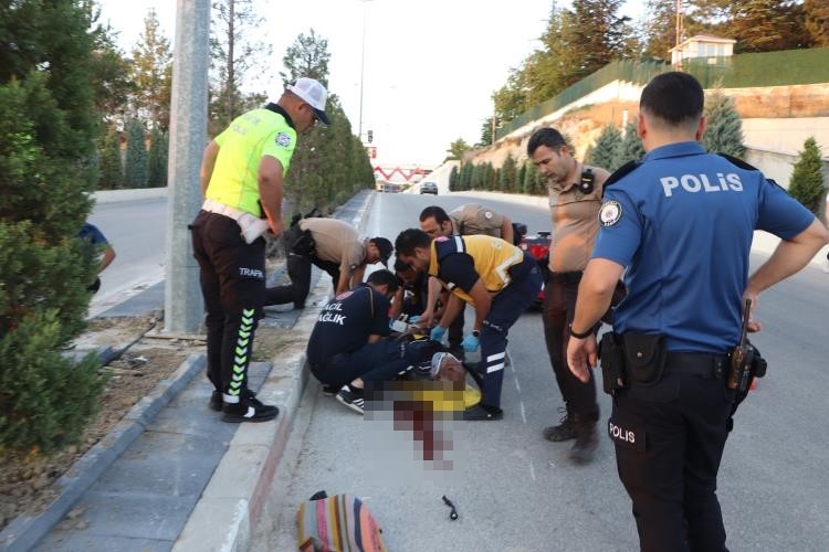 KARAMAN’DA OTOMOBİLİN ÇARPTIĞI ELEKTRİKLİ BİSİKLETİN SÜRÜCÜSÜ AĞIR YARALANDI