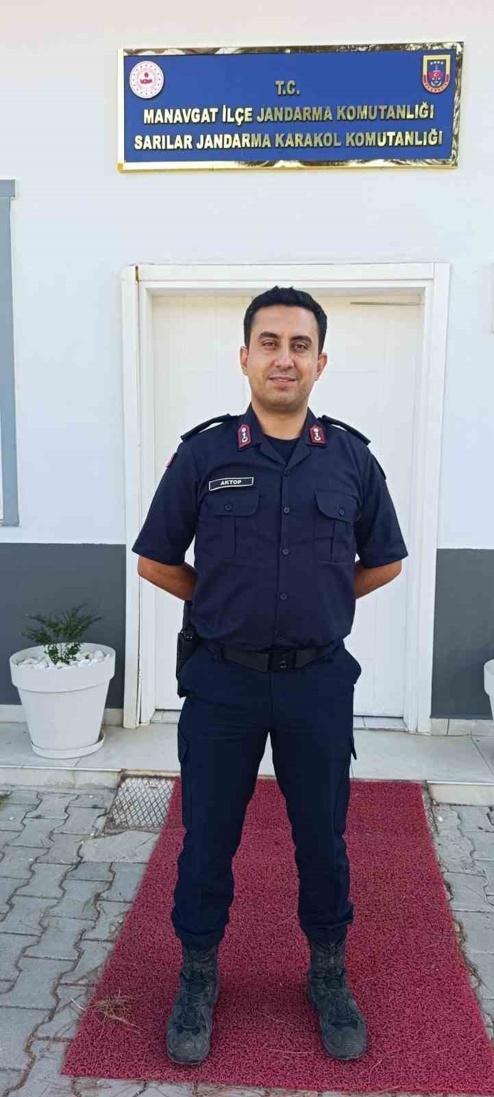 SARILAR JANDARMA’DA NÖBET DEĞİŞİMİ GERÇEKLEŞTİ