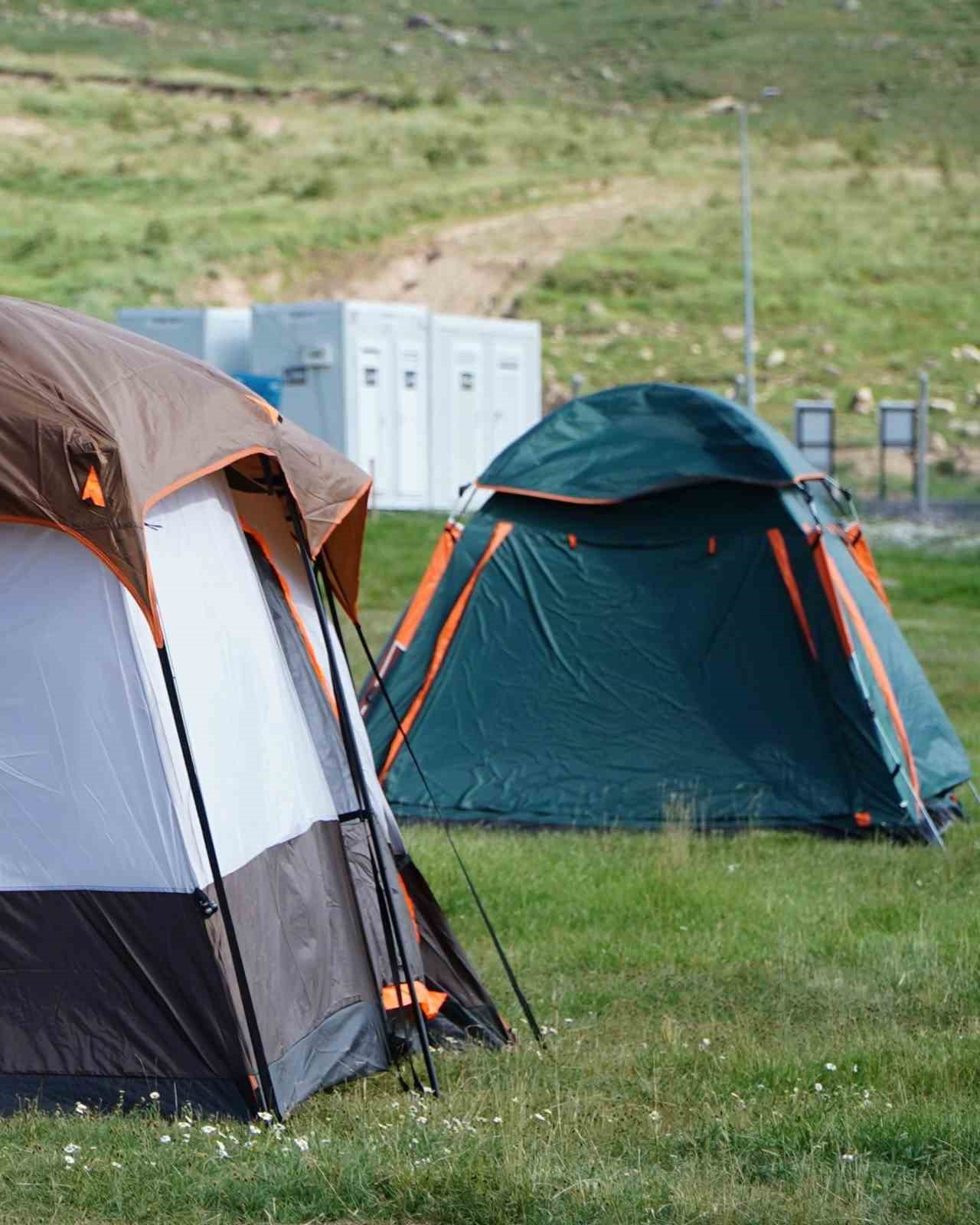 ERCİYES’TE ÇADIR VE KAMP SEZONU DEVAM EDİYOR