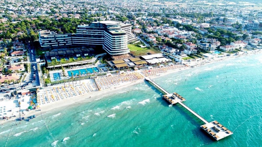 ÇEŞME OTELLERİNDE DOLULUK ORANI YÜZDE 90’A ULAŞTI