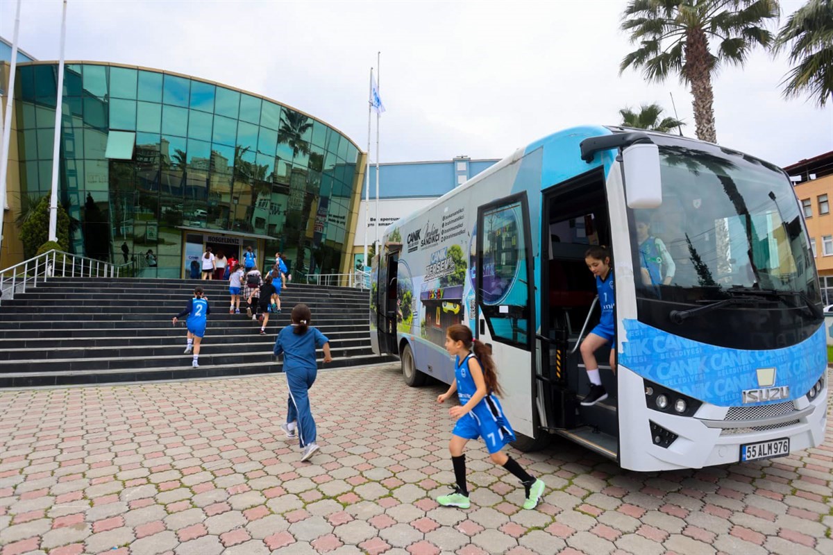 CANİK BELEDİYESİ’NDEN ÜCRETSİZ SPORCU SERVİSİ
