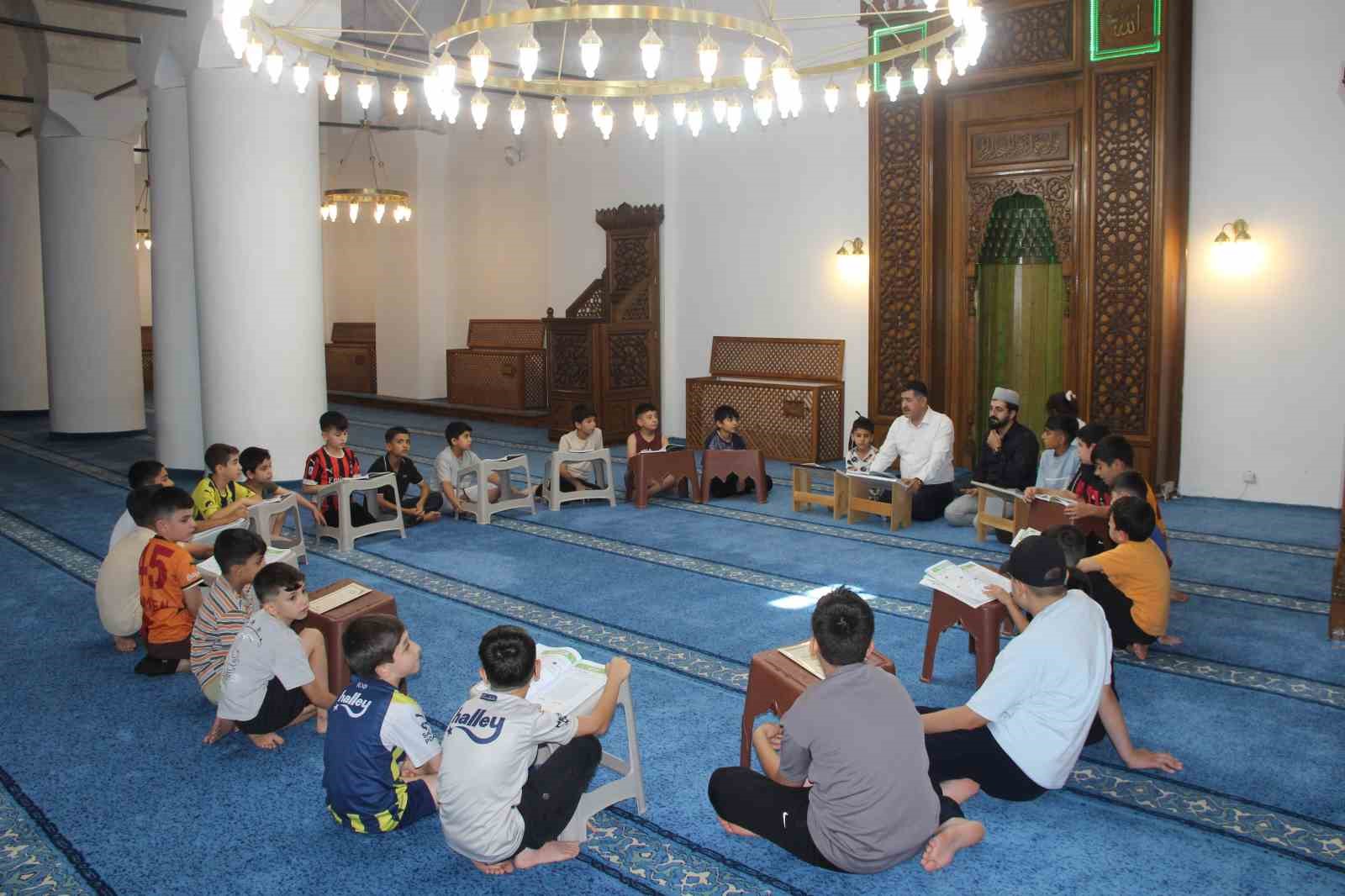 CİZRE’DE YAZ KUR’AN KURSLARINA ÇOCUKLARDAN YOĞUN İLGİ