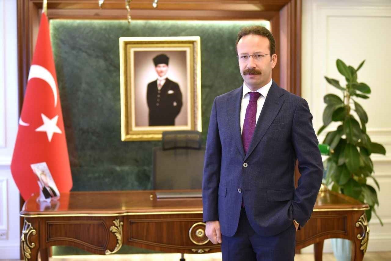 ARDAHAN VALİLİĞİNE ÖMER HİLMİ YAMLI ATANDI