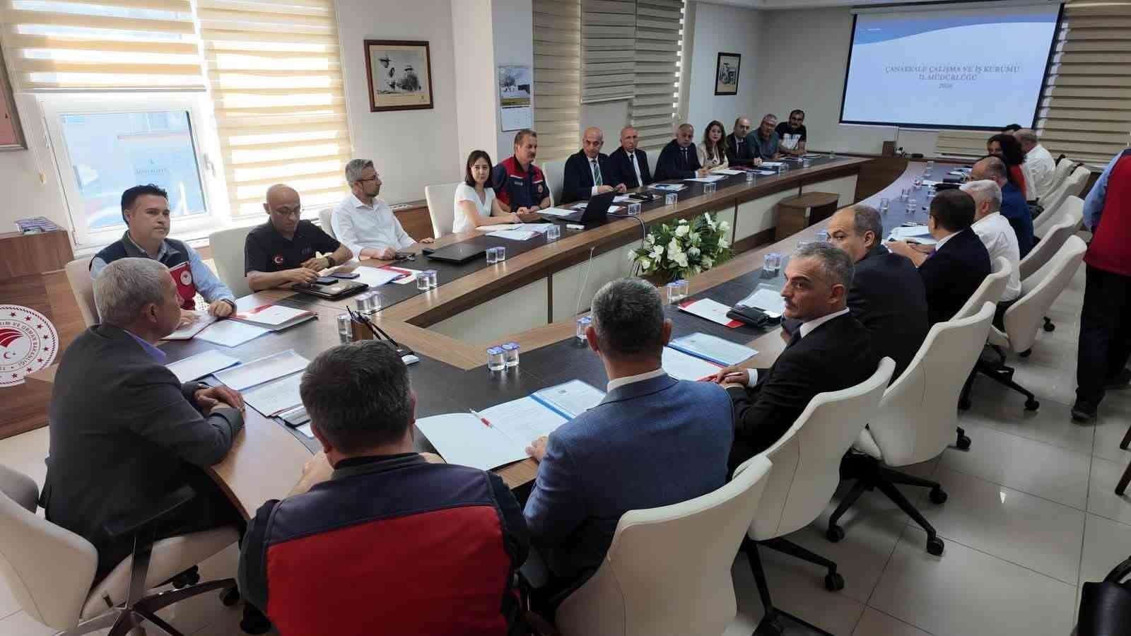 ÇANAKKALE’DE MEVSİMLİK İŞÇİLERİN İMKANLARI İYİLEŞTİRİLİYOR