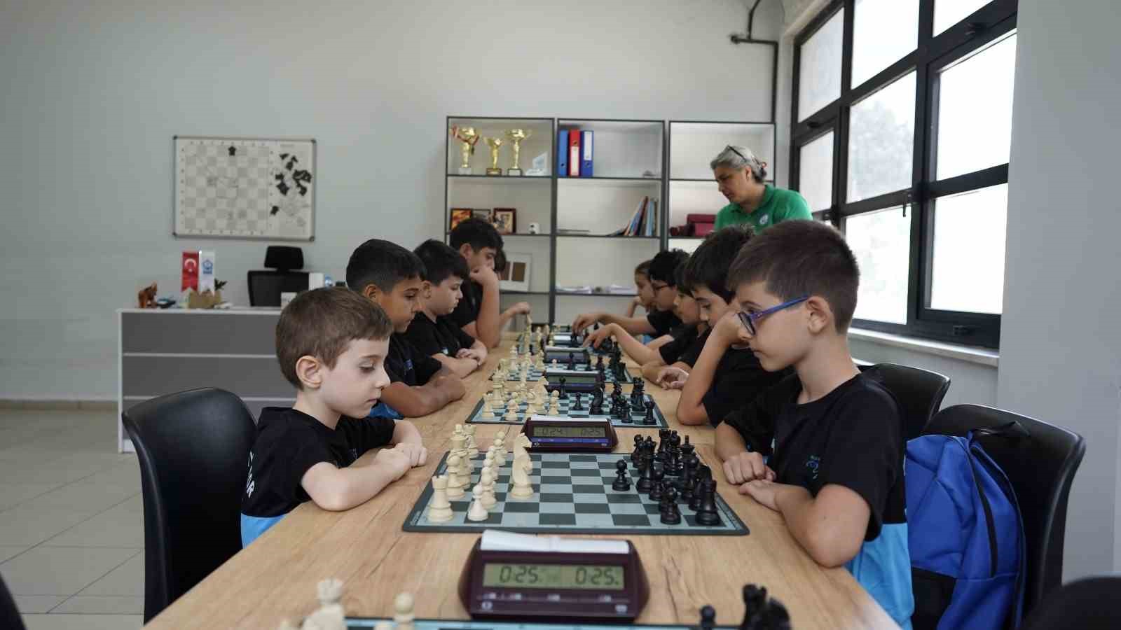 YILDIRIM’DA YAZ SPOR OKULLARI COŞKUSU SÜRÜYOR