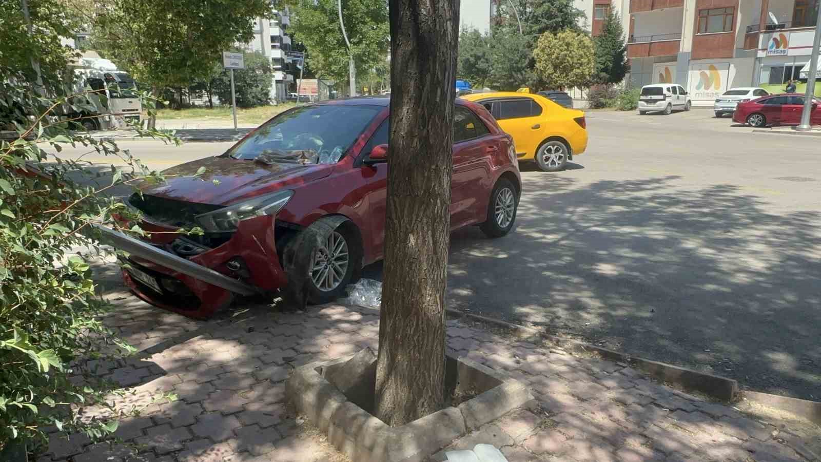 ELAZIĞ’DA TRAFİK KAZASI: 6 YARALI