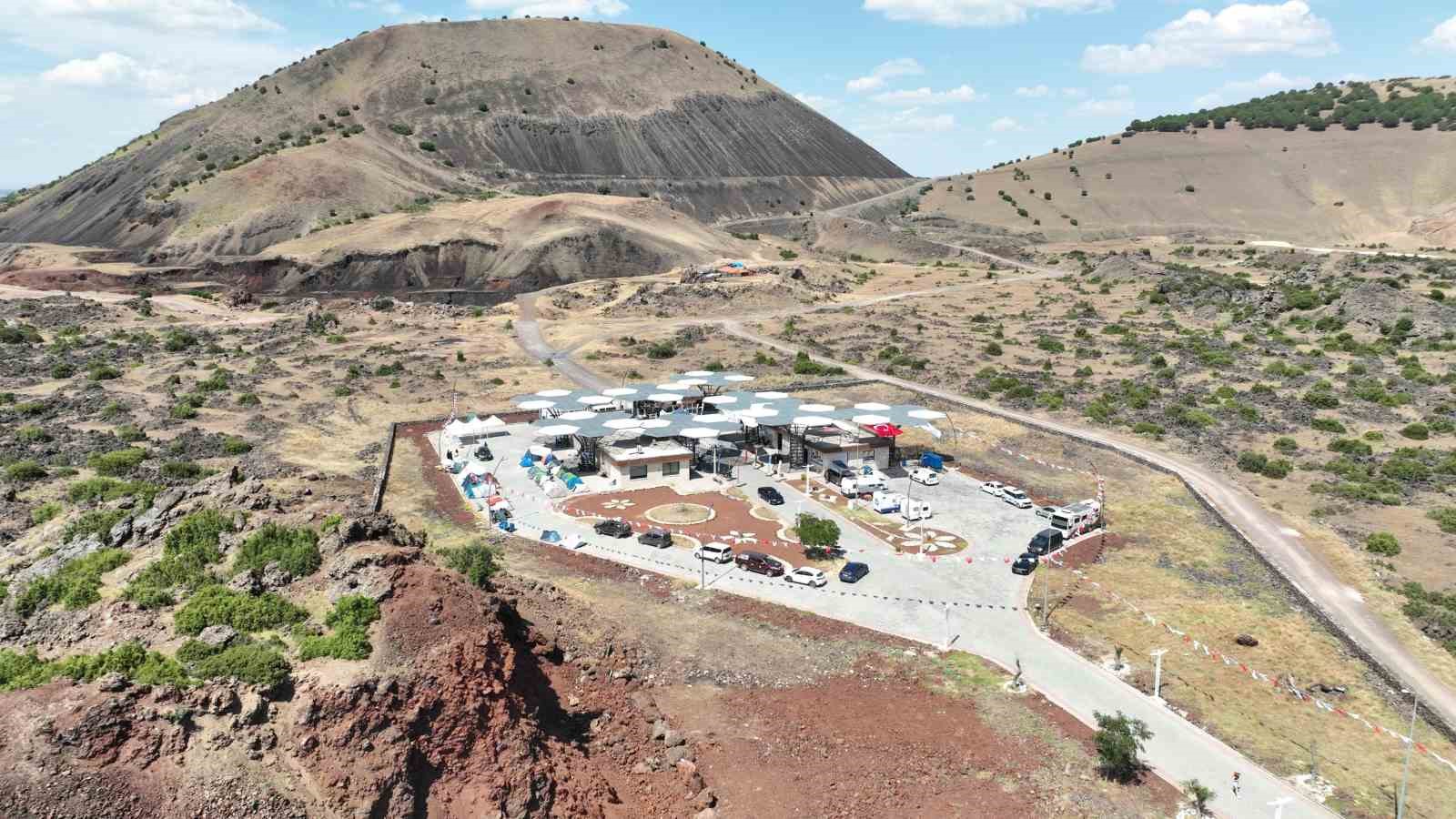 JEOPARKTA YILDIZLARLA BULUŞMA BAŞLADI