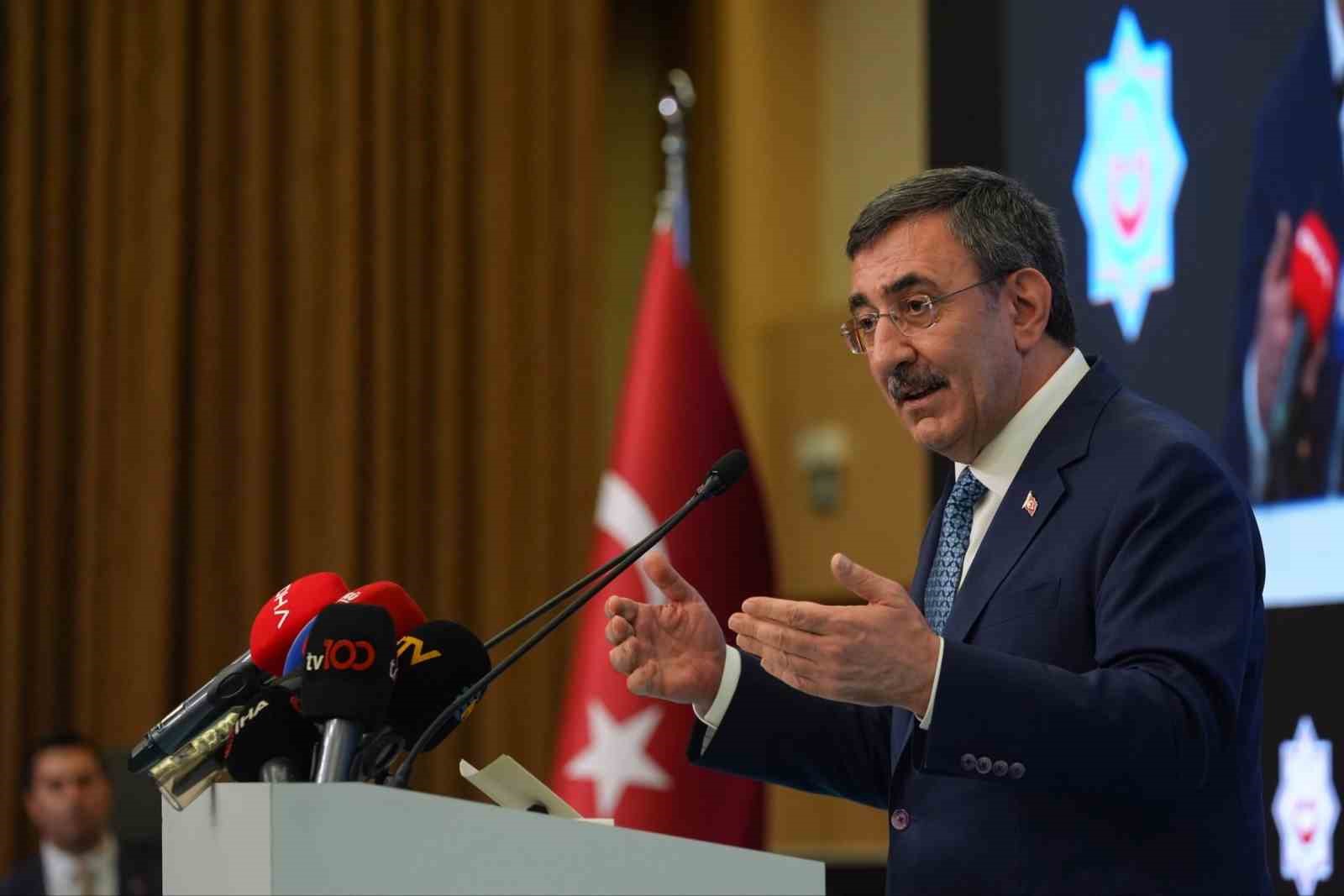 CUMHURBAŞKANI YARDIMCISI YILMAZ: "BAĞIMLILIK İÇ GÜVENLİĞİMİZİ DE İLGİLENDİREN BİR MESELE"