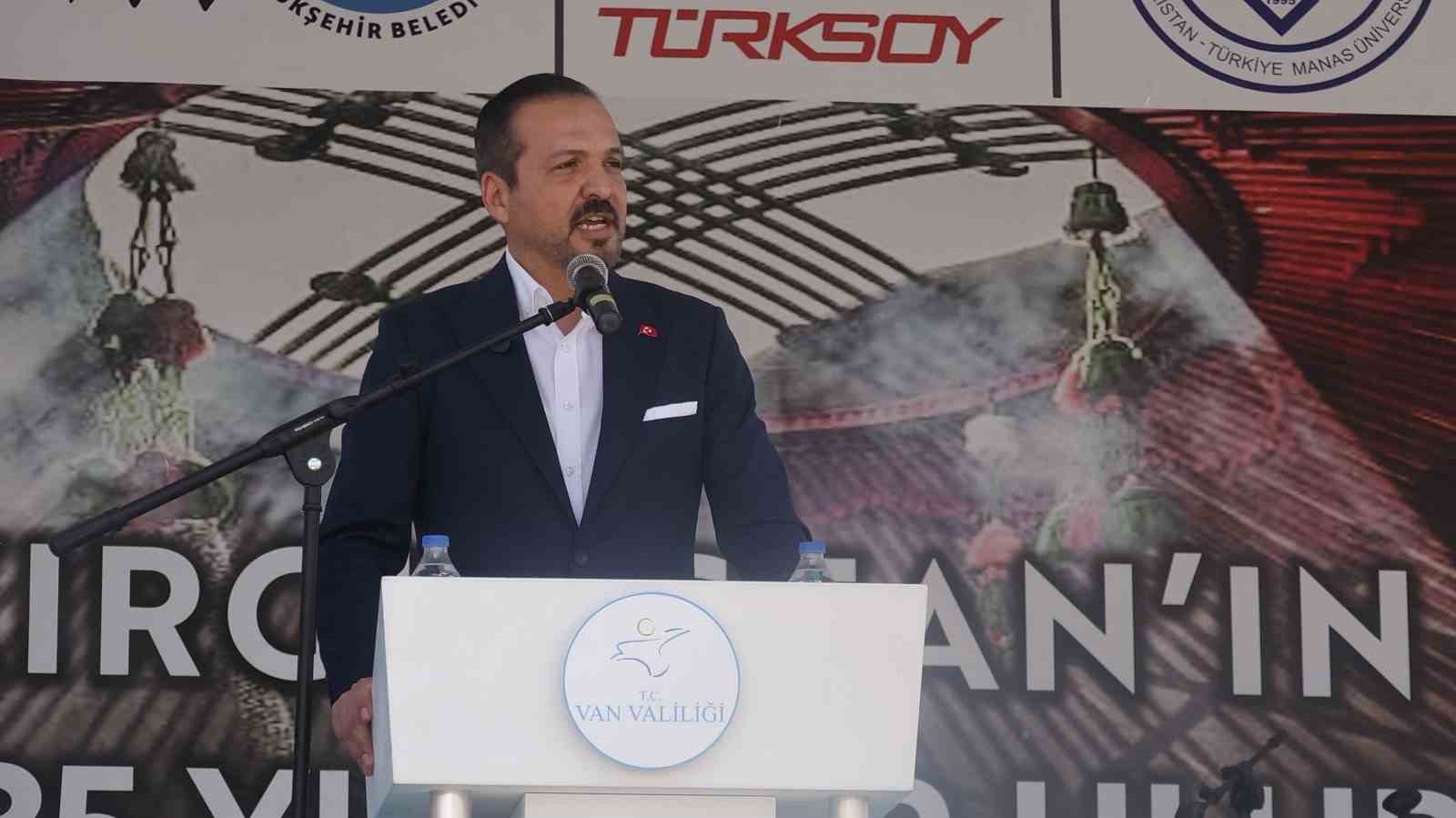 ERCİŞ’TE "12. ULUPAMİR KÜLTÜR ŞÖLENİ"