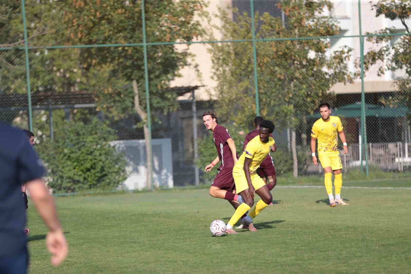 HAZIRLIK MAÇI: EYÜPSPOR 1 - BANDIRMASPOR 1