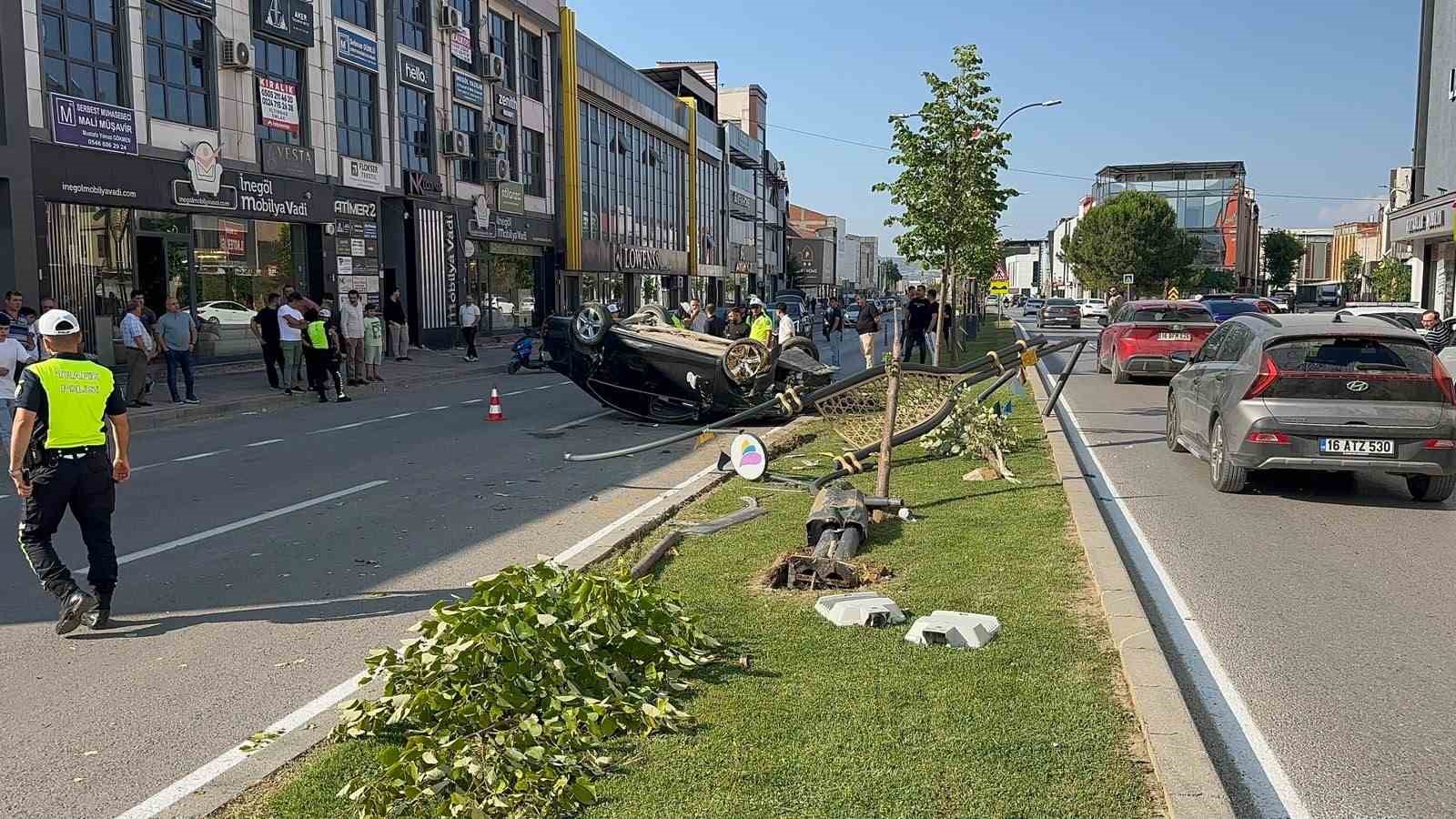 BURSA’DA FECİ KAZA : 2 YARALI