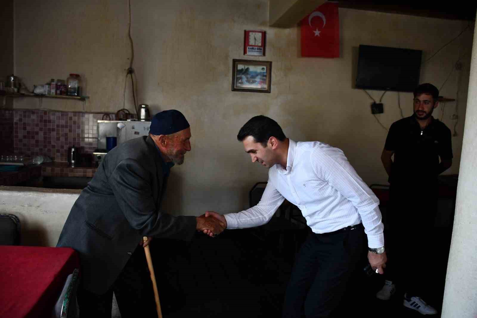 AK PARTİ SARIKAMIŞ TEŞKİLATI KÖYLERDE VATANDAŞLARLA BULUŞTU