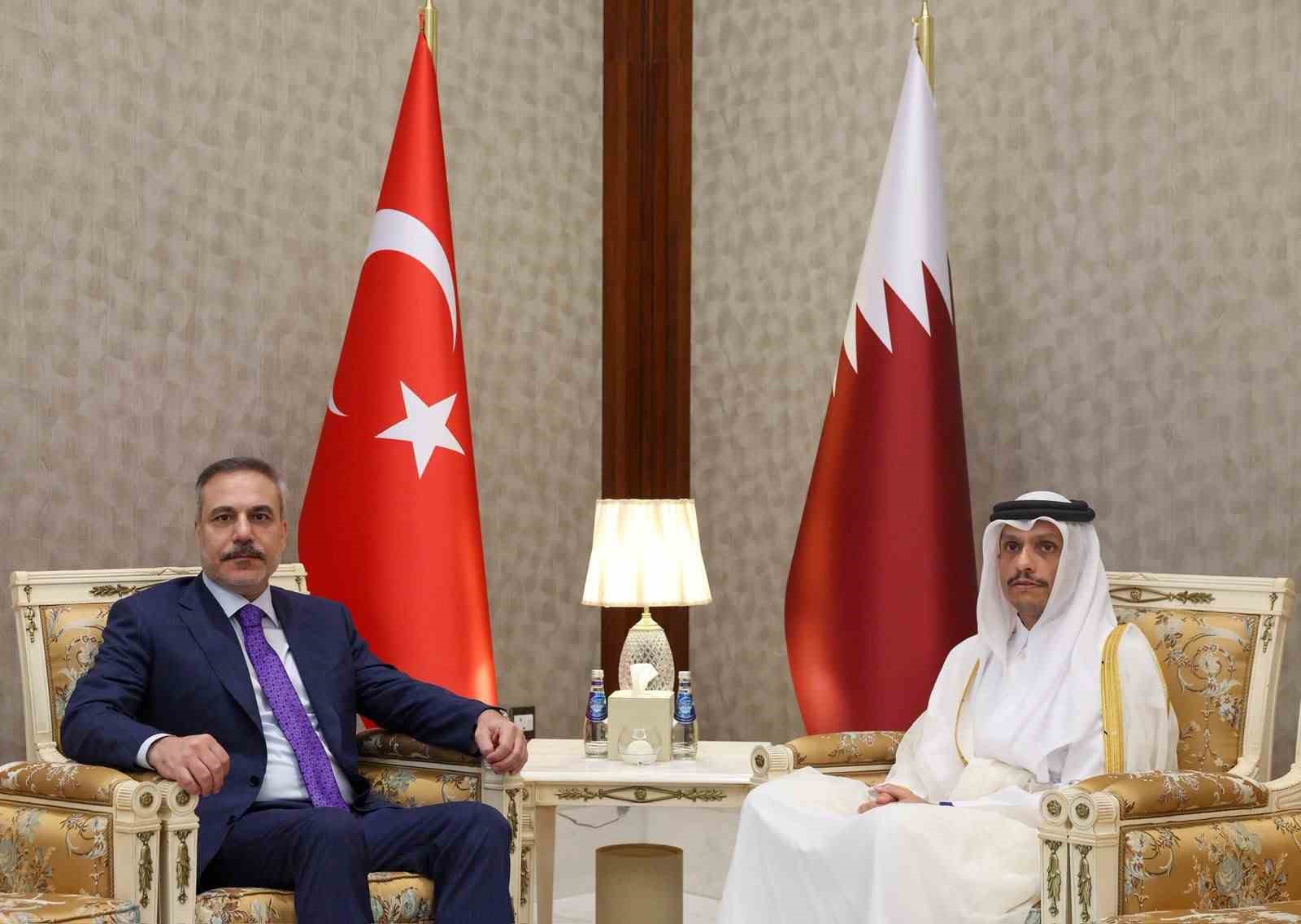 DIŞİŞLERİ BAKANI FİDAN, KATARLI MEVKİDAŞI AL THANİ İLE GÖRÜŞTÜ