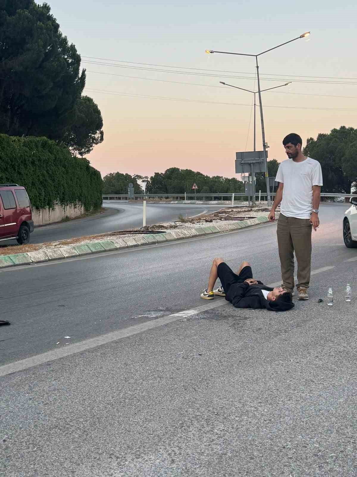 BURSA’DA KONTROLDEN ÇIKAN MOTOR YAN YATTI: 2 YARALI