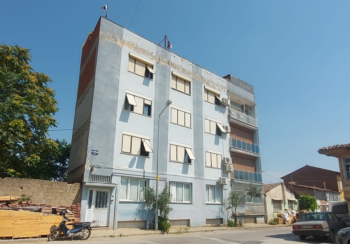 CEZAEVİNDEN ÇIKTI, 10 GÜN SONRA ARKADAŞINI ÖLDÜRDÜ