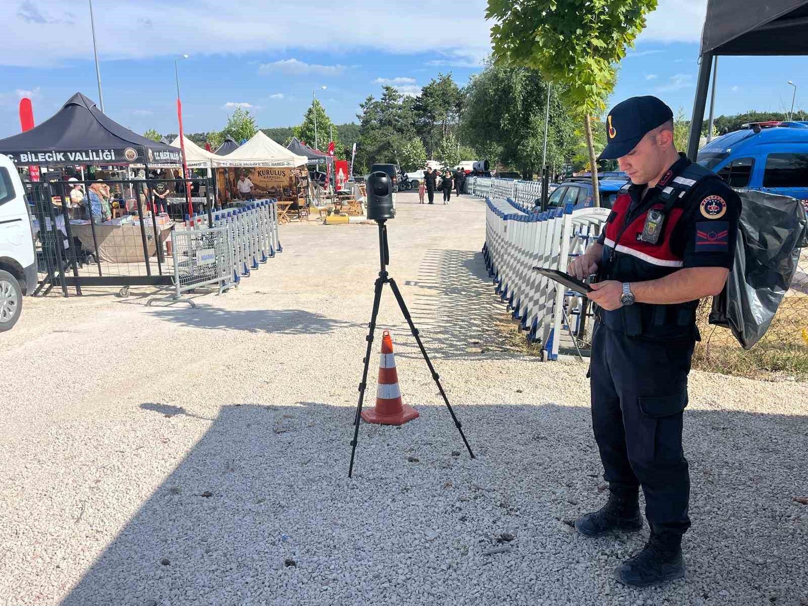 GÖLPARK FESTİVALİ’NDE YÜZ TANIMA SİSTEMİYLE ARANAN ŞAHIS YAKALANDI