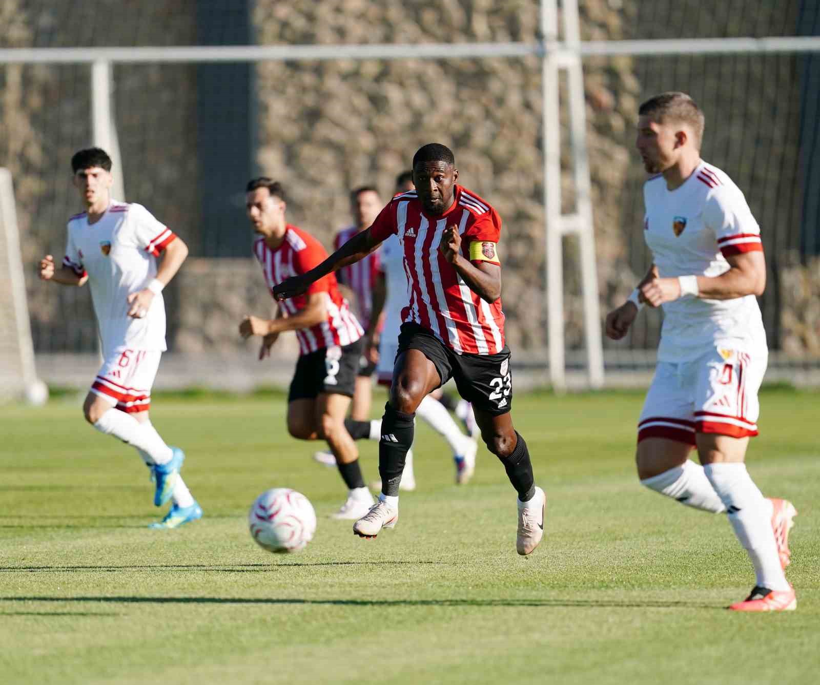 HAZIRLIK MAÇI: KAYSERİSPOR: 1 - PENDİKSPOR: 2