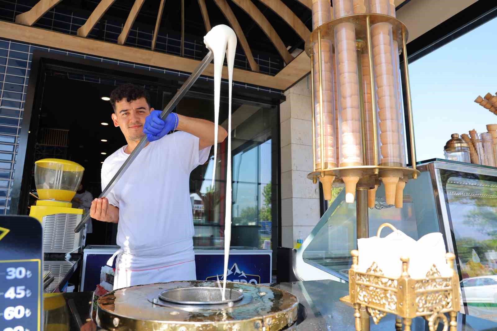 ALPEDO’DAN 120 ÇEŞİTLİK LEZZET ATAĞI