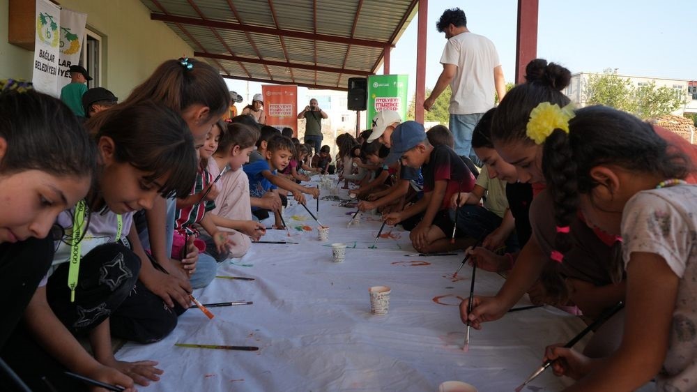 DBB’DEN YERİNDE KÜLTÜR-SANAT ETKİNLİĞİ: GEZİCİ MÜZİK ATÖLYESİ