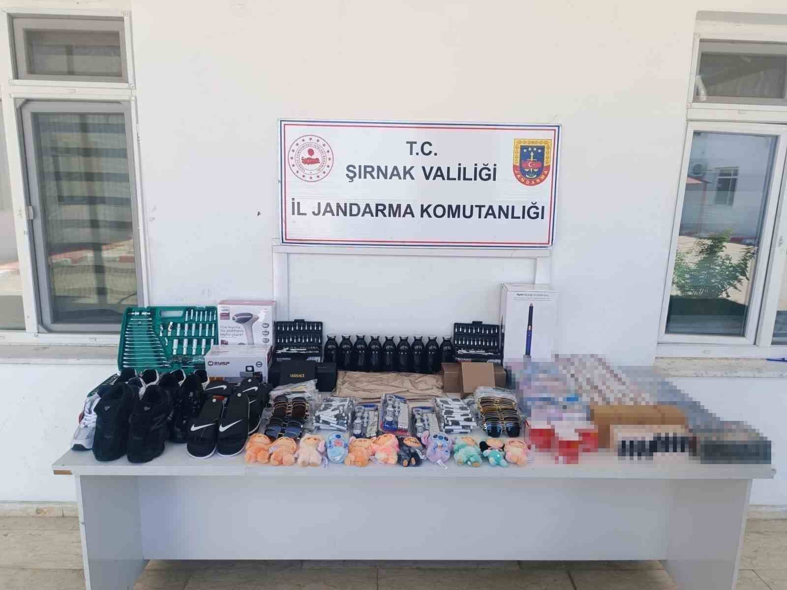 ŞIRNAK’TA JANDARMADAN KAÇAKÇILIĞA BÜYÜK DARBE: 8 MİLYON LİRALIK KAÇAK ÜRÜN ELE GEÇİRİLDİ