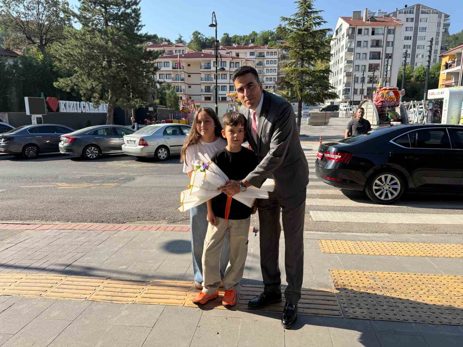 KIZILCAHAMAM KAYMAKAMI ERDEM GÖREVİNE BAŞLADI