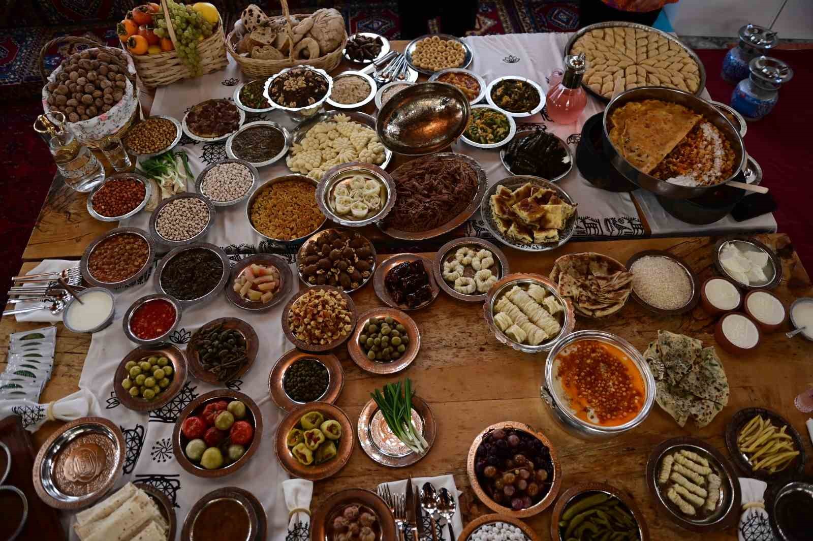 ÇORUM UNESCO GASTRONOMİ ŞEHİRLERİ AĞI’NA KATILMAYI HEDEFLİYOR