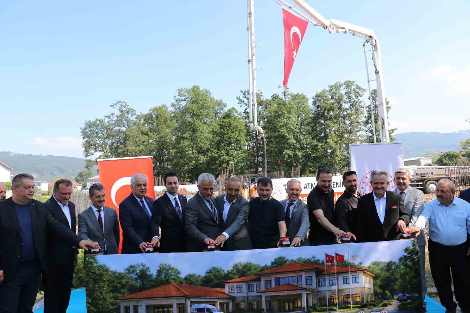 CUMAYERİ’NDE SAĞLIK HİZMETLERİ TEK ÇATI ALTINDA TOPLANIYOR