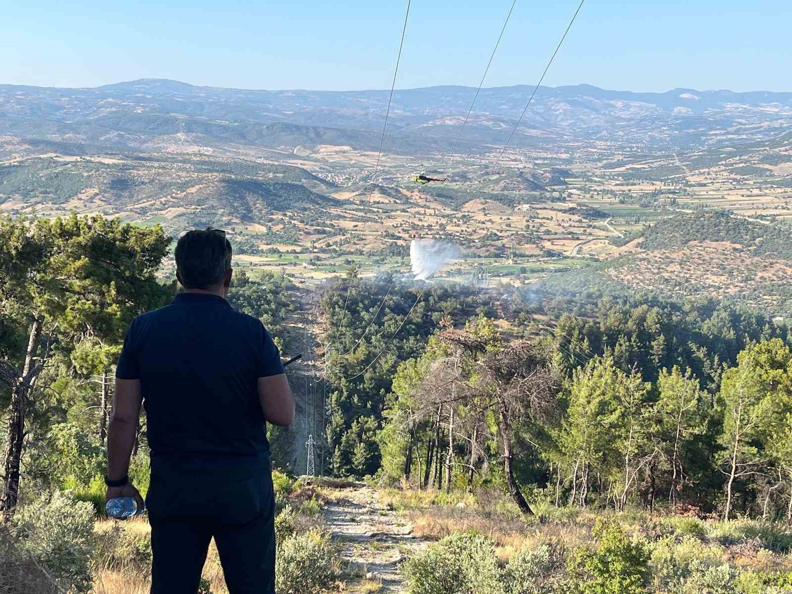 MANİSA’DA YANGINDA 1.5 HEKTARLIK KIZILÇAM ORMANI ZARAR GÖRDÜ