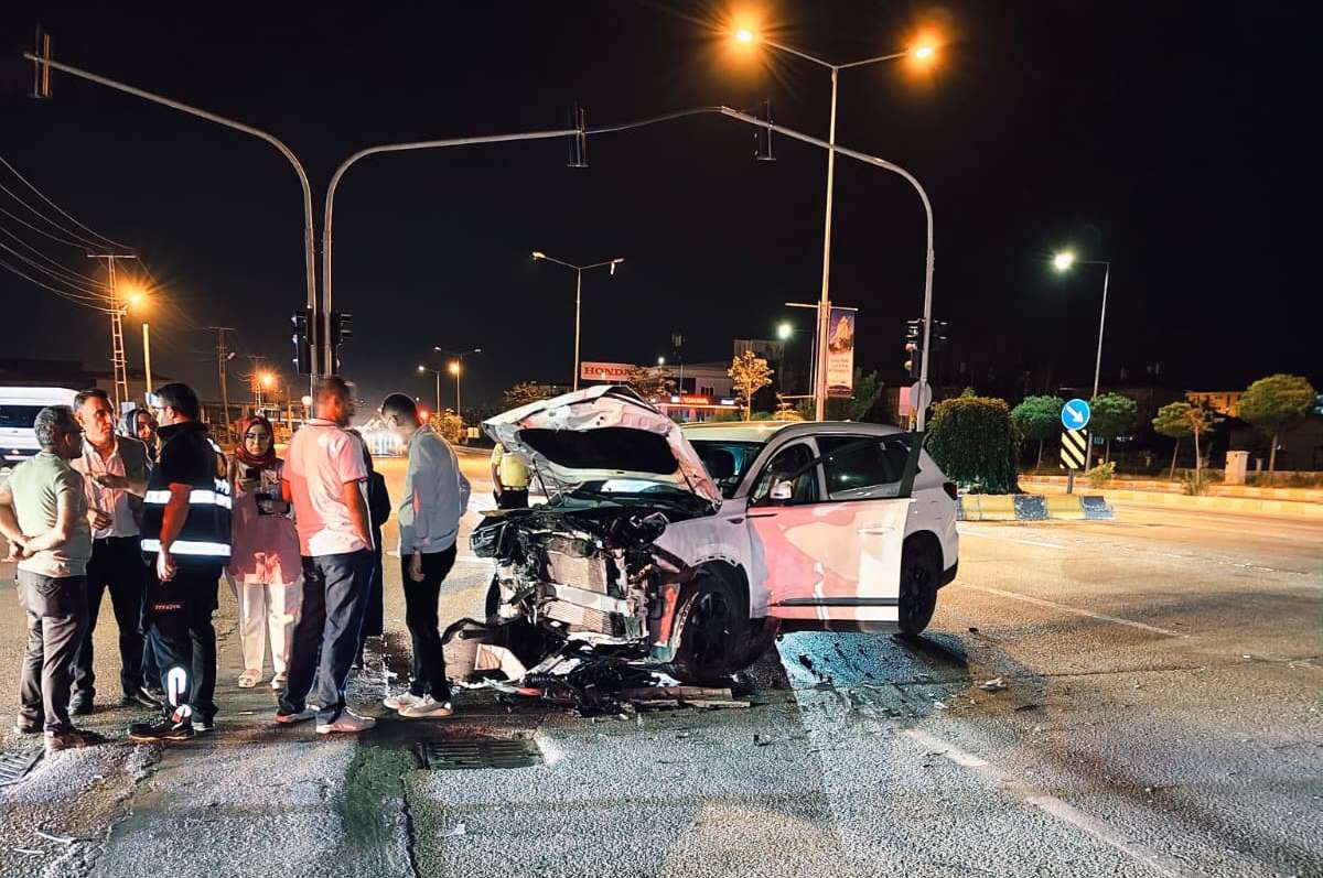 VAN’DA TRAFİK KAZASI: 1 YARALI