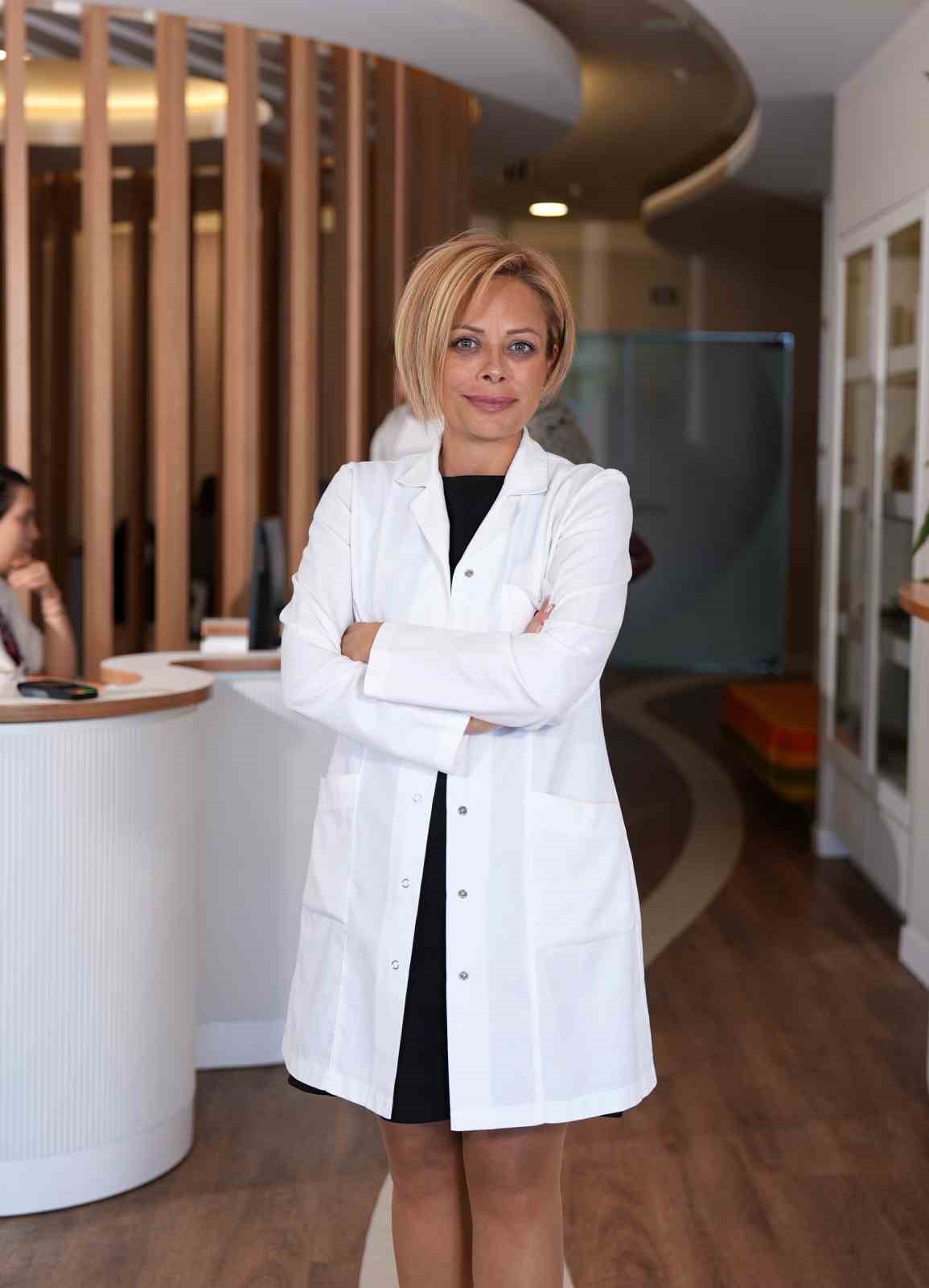 UZMANINDAN UYARI: "ŞAŞILIK YALNIZCA ESTETİK BİR SORUN DEĞİL, KALICI GÖRME KAYBINA YOL AÇABİLİR"