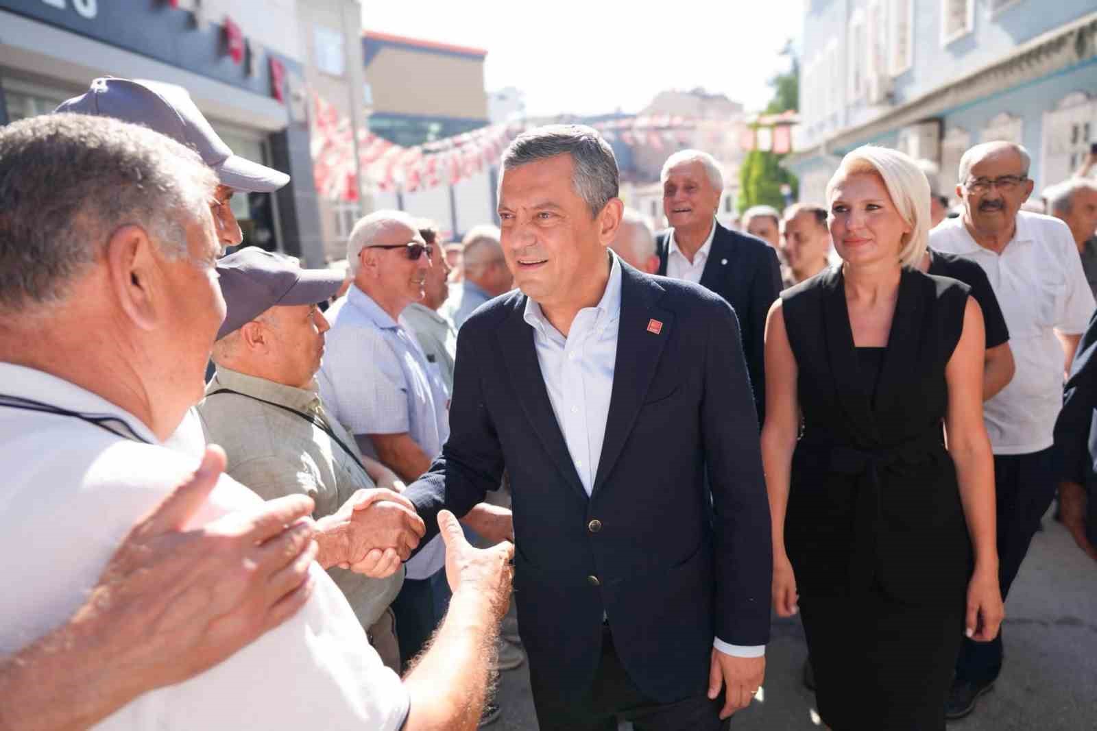 CHP’Lİ BAYIRKÖY BELEDİYE BAŞKANI AYKUT DİLSİZ, ÖZEL’İ KARŞILAMAYA GELMEDİ