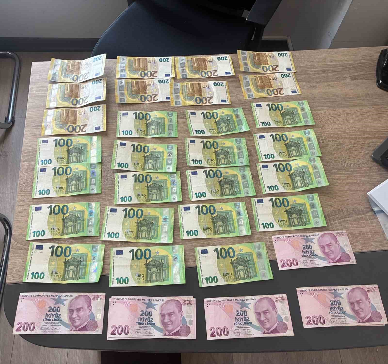 KENDİNİ POLİS OLARAK TANITIP 600 BİN TL DEĞERİNDE ALTIN ALAN ŞÜPHELİ YAKALANDI