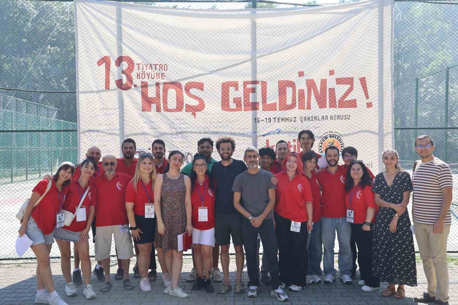 TİYATROSEVERLER, 13. TİYATRO KÖYÜ’NDE BULUŞTU