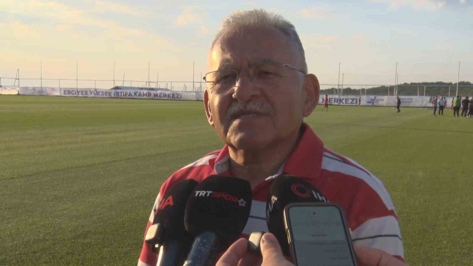 BAŞKAN BÜYÜKKILIÇ, KAYSERİSPOR-KASIMPAŞA MAÇINI SAHA KENARINDAN TAKİP ETTİ