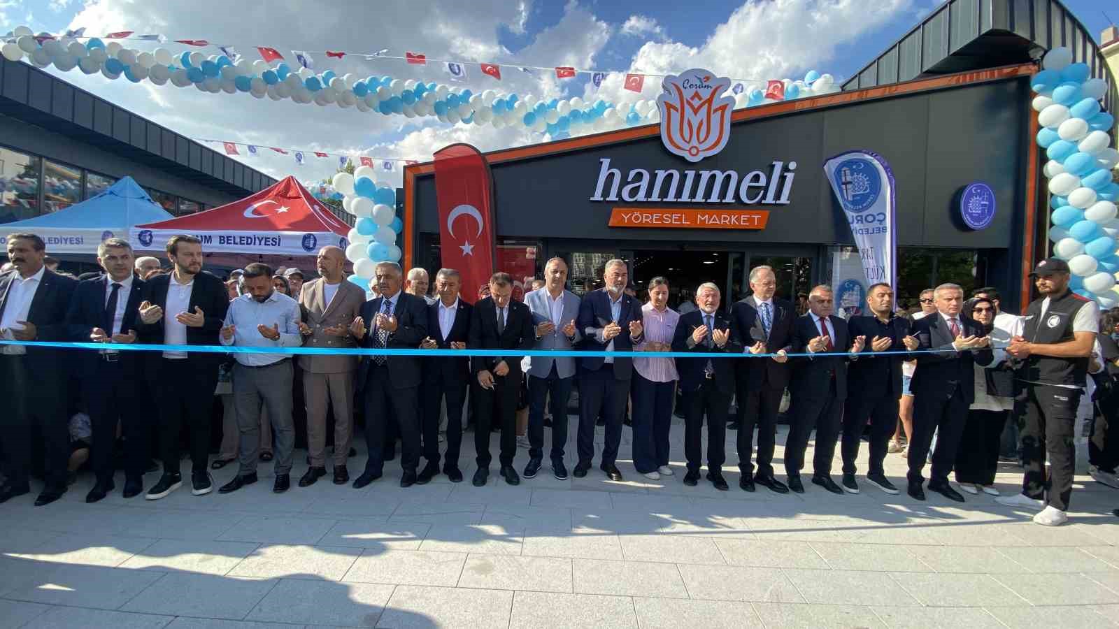 ÇORUM’DA YEREL ÜRETİCİLERİN ÜRÜNLERİNİ VATANDAŞLARLA BULUŞTURAN MARKET HİZMETE AÇILDI