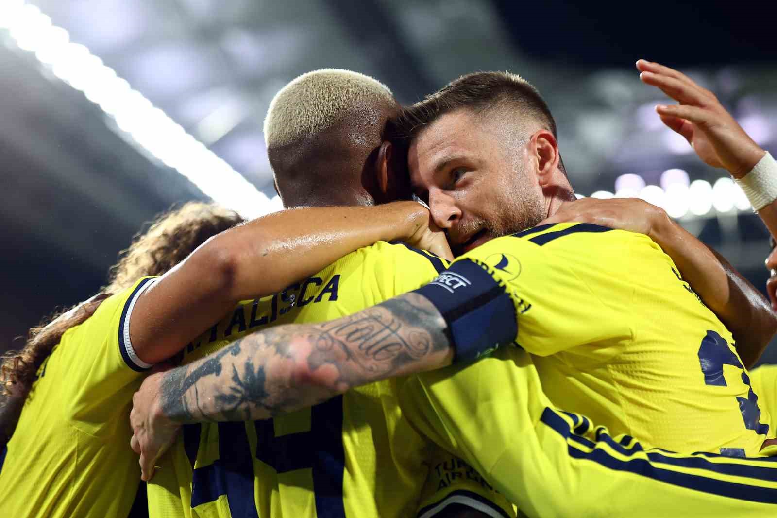 FENERBAHÇE, POLONYA’YA AVANTAJLA GİDİYOR