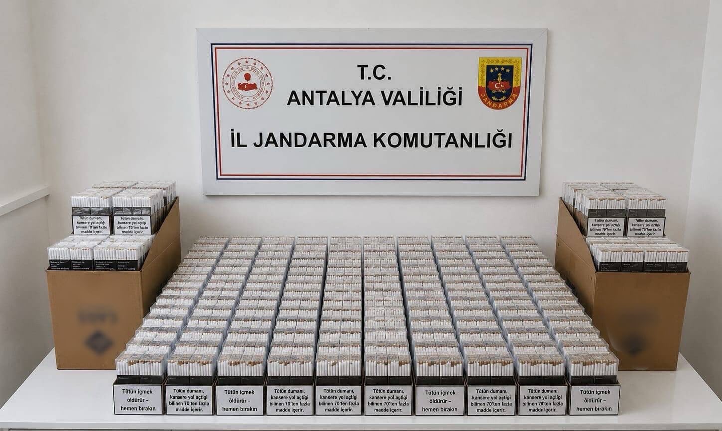 ANTALYA’DA KAÇAK TÜTÜN OPERASYONU: 10 BİN DOLDURULMUŞ MAKARON ELE GEÇİRİLDİ