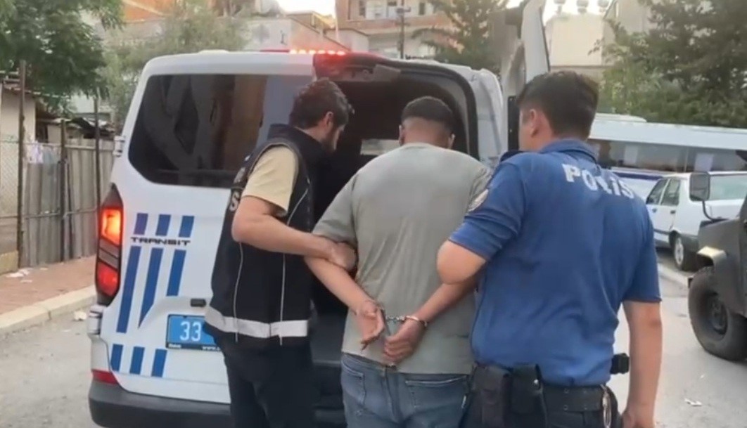 MERSİN’DE UYUŞTURUCU KULLANICILARINA ŞAFAK OPERASYONU: 42 GÖZALTI