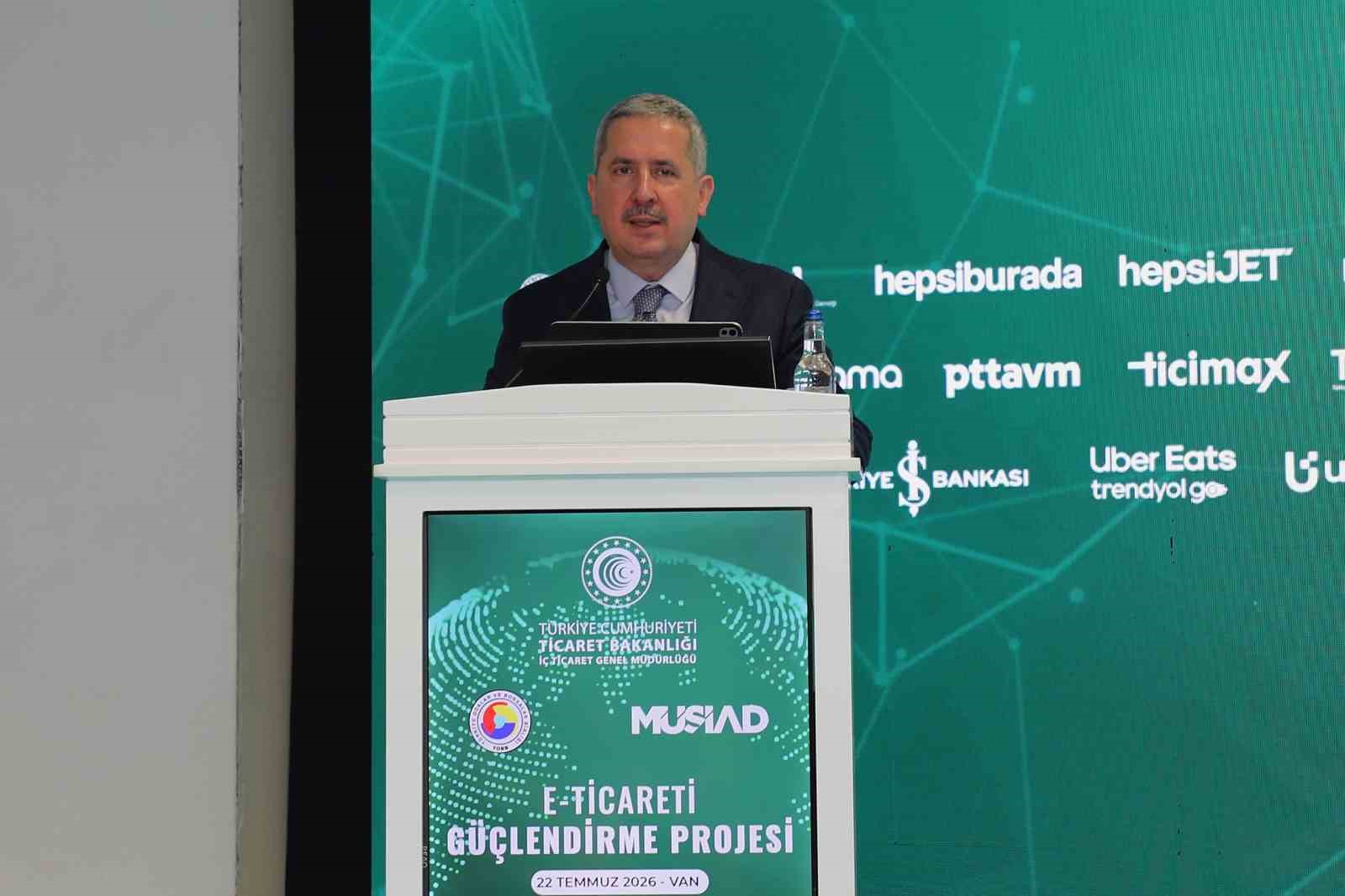 TİCARET BAKAN YARDIMCISI GÜRCAN: "E-TİCARET HACMİ 4,5 TRİLYON LİRAYA ULAŞTI"