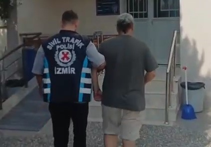 MOTOSİKLETLİYİ DARBEDEN TRAFİK MAGANDASI YAKALANDI, CEZA YAĞDI