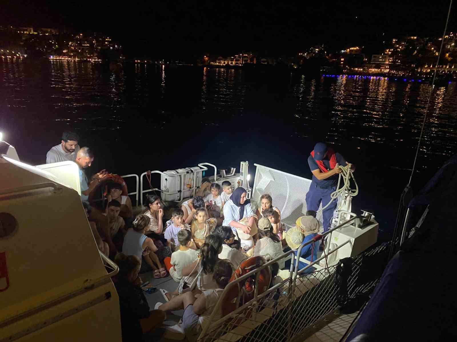 40 GÖÇMEN YAKALANDI; 2 GÖZALTI