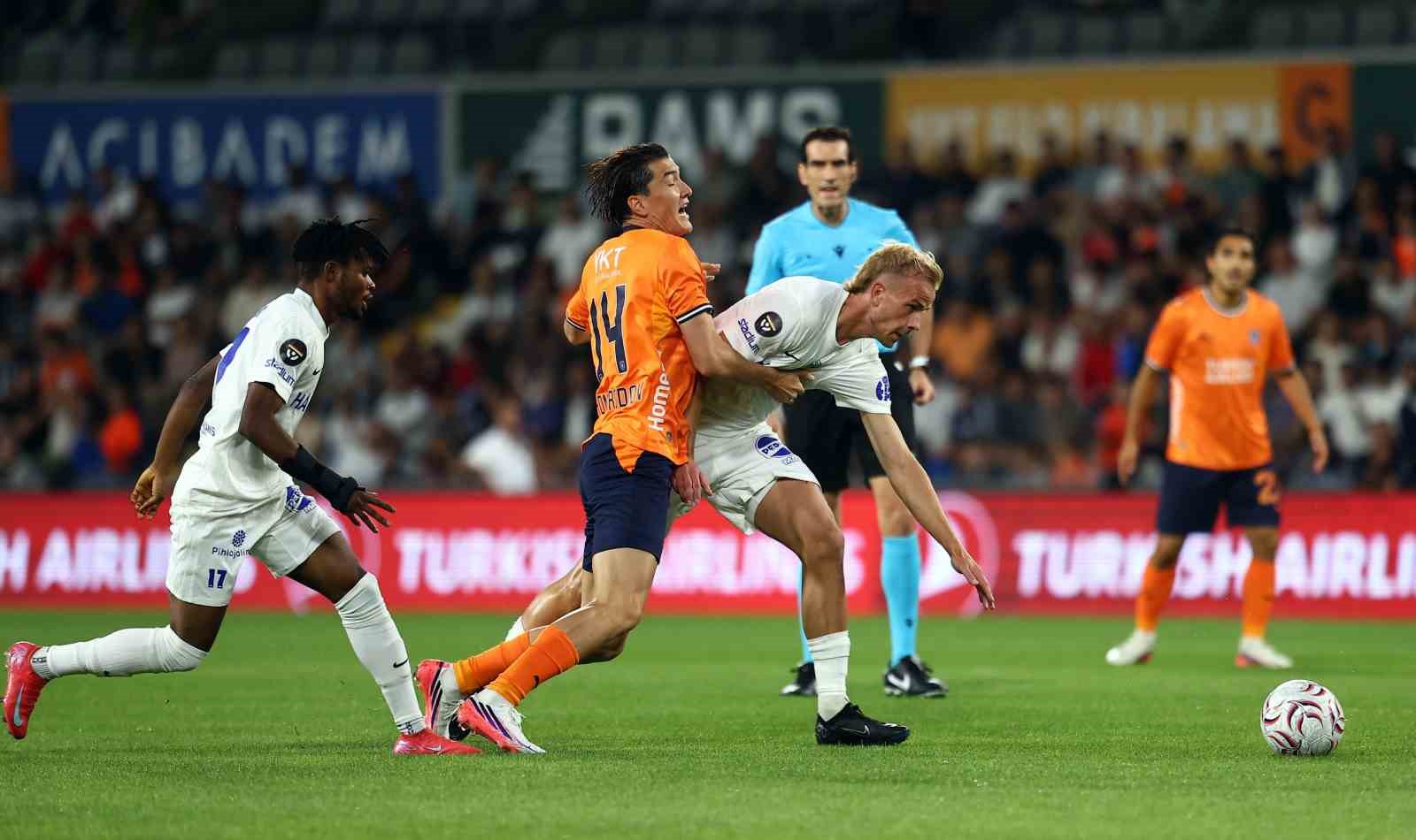 UEFA KONFERANS LİGİ: BAŞAKŞEHİR: 0 - INTER TURKU: 0 (MAÇ DEVAM EDİYOR)