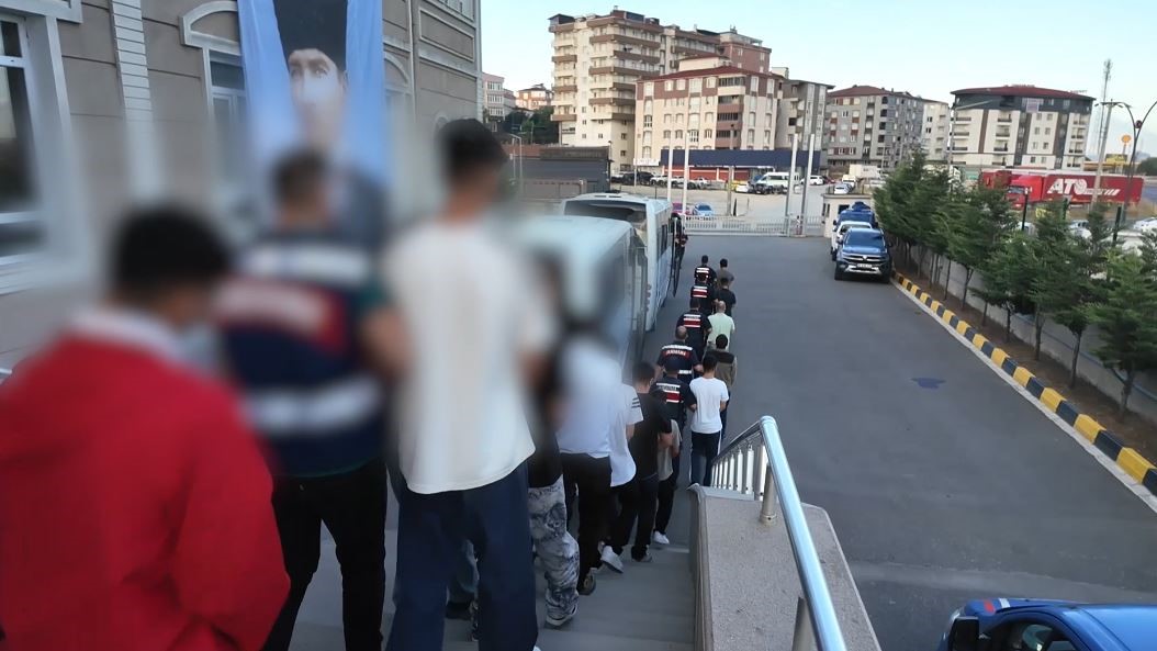 TEKİRDAĞ MERKEZLİ 5 İLDE YASA DIŞI BAHİS OPERASYONU: 33 TUTUKLAMA